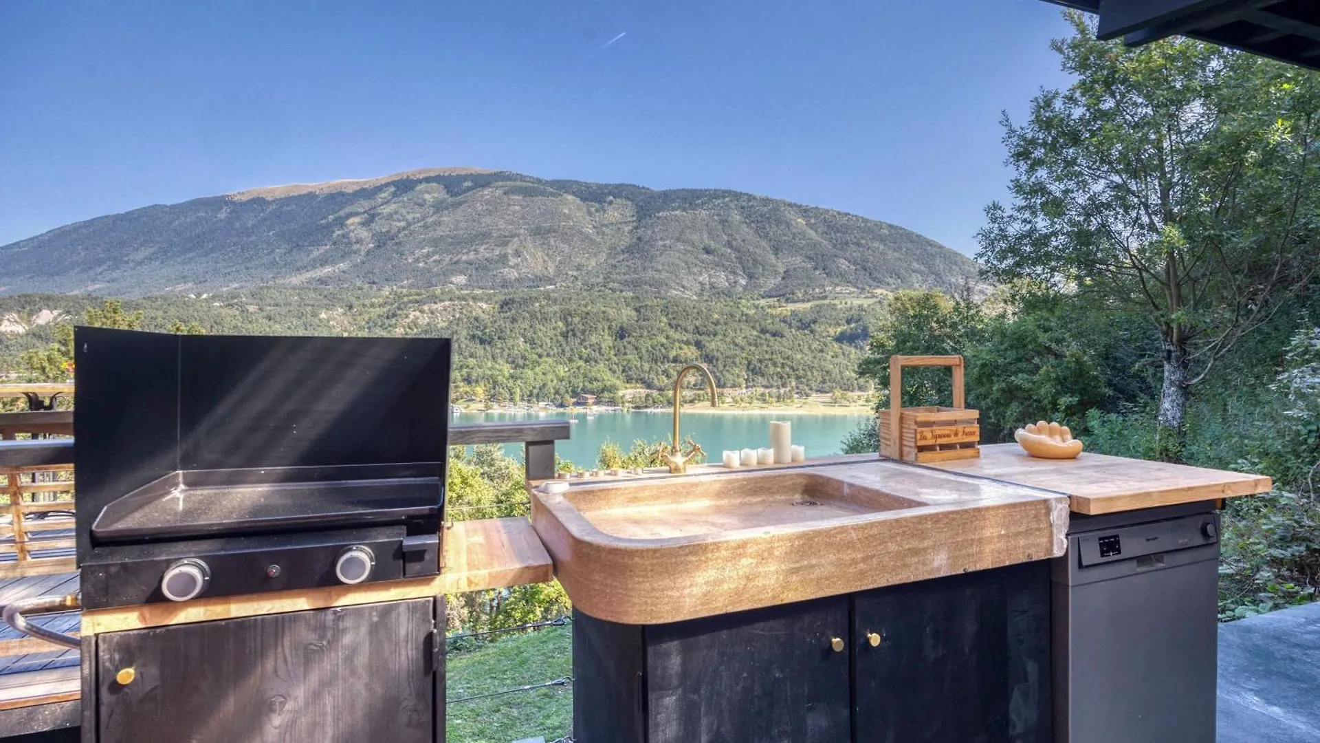 Holiday home La Maison Du Lac - Passerelles De Monteynard Lavars France